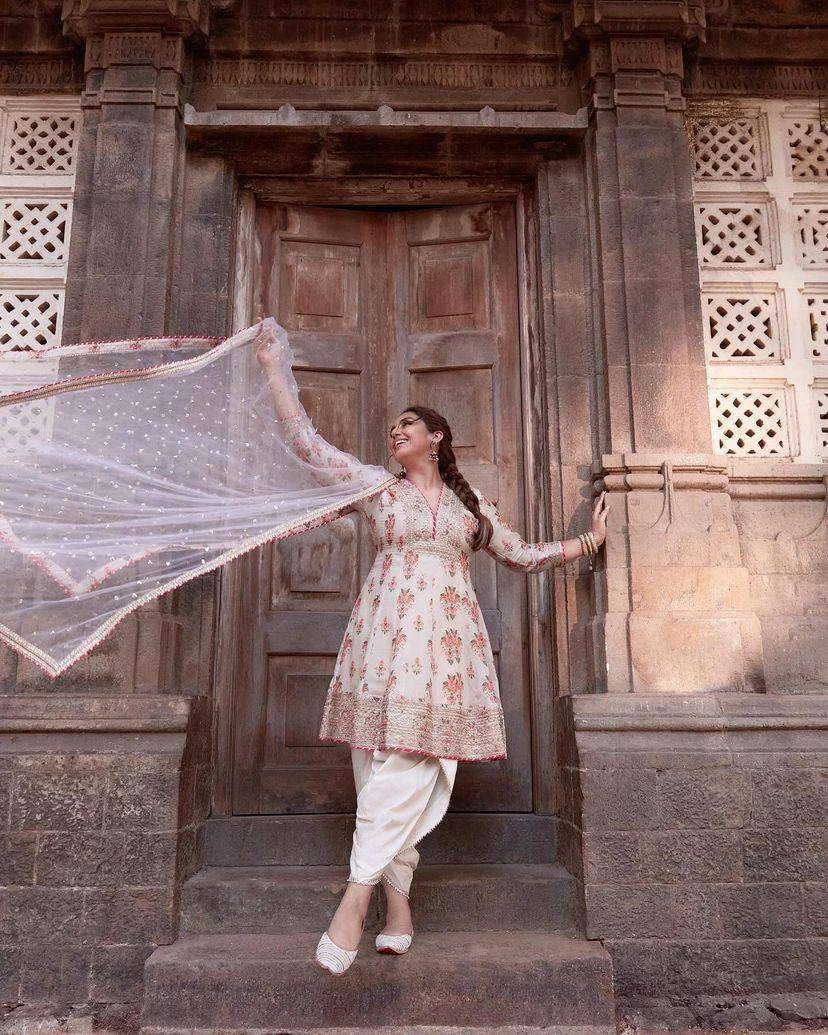 Vardan Ethnic Lc 1266 Muslin Cotton Wholesale Anarkali Party Wear Salwar Suit — Wholesale Salwar Suits, MPA wholesale from Surat — view 3